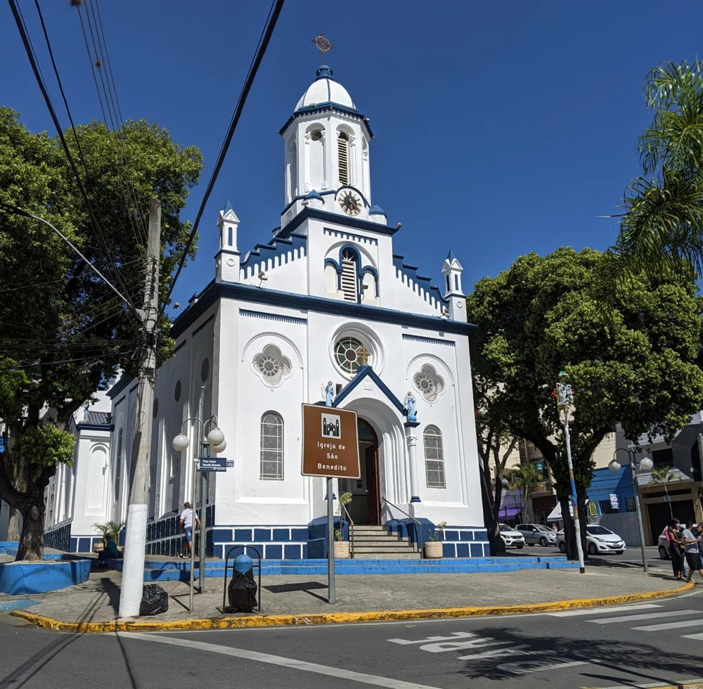 Fachada da Igreja de São Benedito em Aparecida